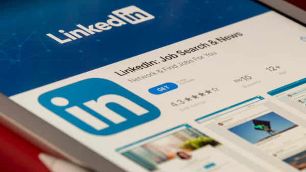 How to Find and Engage Leads on LinkedIn