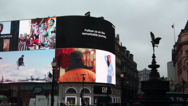 Using Out-of-Home Advertising to Promote Your Business: JCDecaux